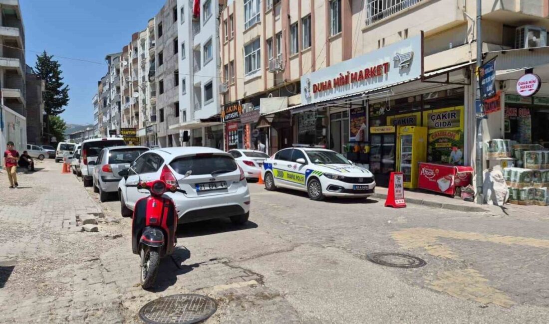 Adıyaman’da meydana gelen bir trafik kazasında 3 kişi yaralandı. Eskisaray