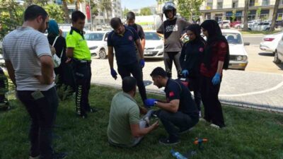 Adıyaman’da, bir motosiklete çarpmamak için manevra yapmaya çalışırken yaralanan sürücüye