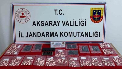 Aksaray’da jandarma ekipleri tarafından düzenlenen uyuşturucu operasyonunda yakalanan 3 şüphelinin