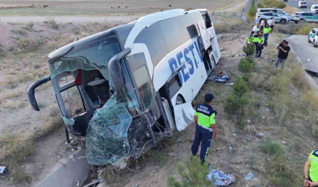 Niğde-Ankara otoyolunda, Aksaray Babakonağı köyü yakınlarında meydana gelen trafik kazasında