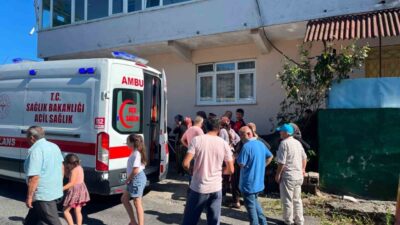 Alaplı ilçesinde tarım aracının devrilmesi sonucu 5 kişi yaralandı. Olay,
