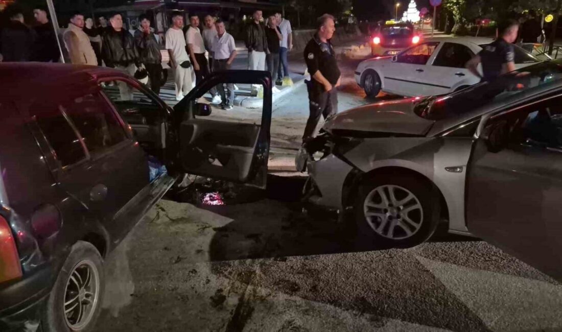 Eskişehir’de bir aracın, beton refüjü aşarak başka bir otomobile çarpması