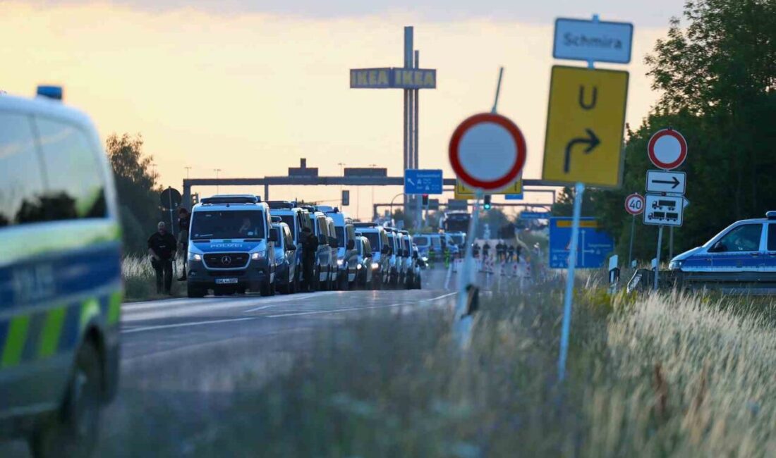 Erfurt kentinde gerçekleşen olayda, aşırı sağcı Almanya için Alternatif Partisi’nin
