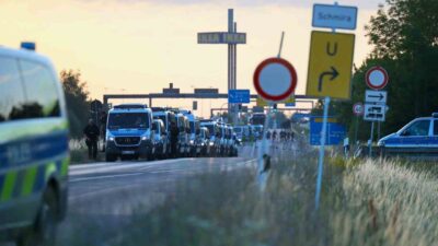 Erfurt kentinde gerçekleşen olayda, aşırı sağcı Almanya için Alternatif Partisi’nin