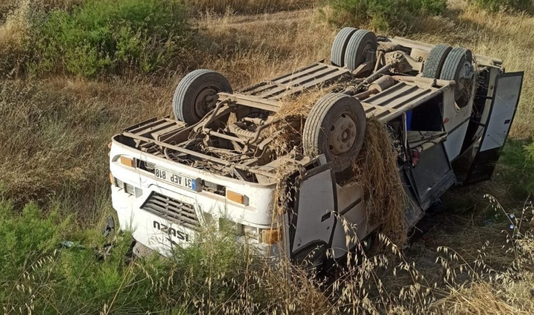 Amasya’da meydana gelen kazada, tarım işçilerini taşıyan bir minibüs devrildi