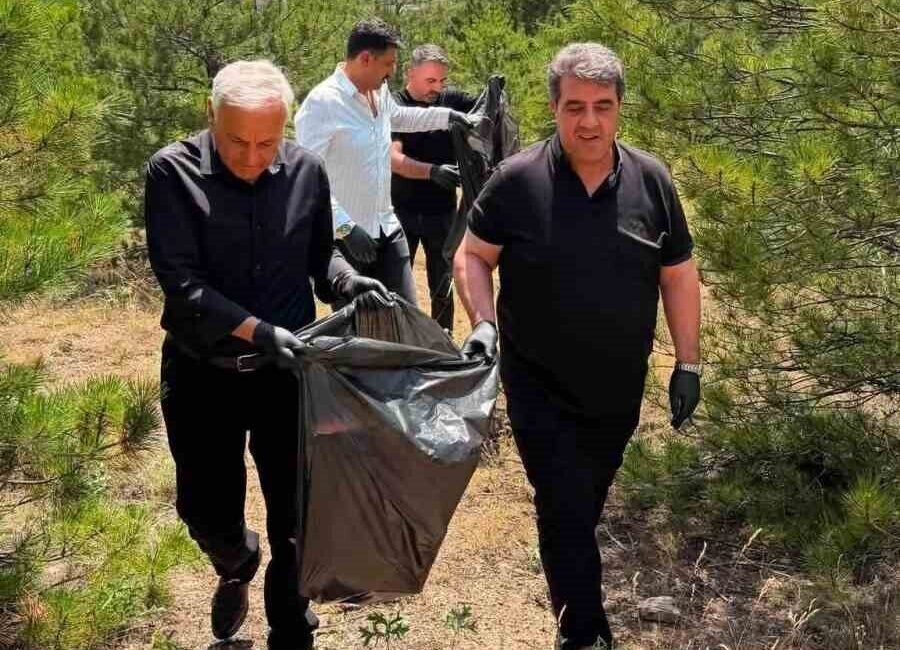 Kırşehir’de Anahtar Parti İl Başkanlığı, Kındam TOKİ Ormanlığı’nda düzenlenen orman
