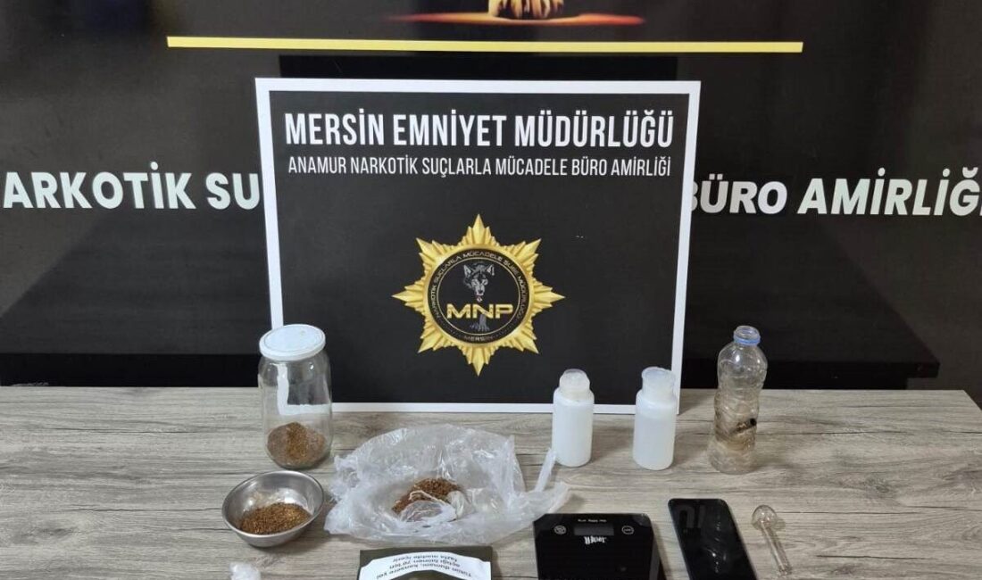 Anamur ilçesinde narkotik ekipleri tarafından gerçekleştirilen operasyonda uyuşturucu madde, hassas