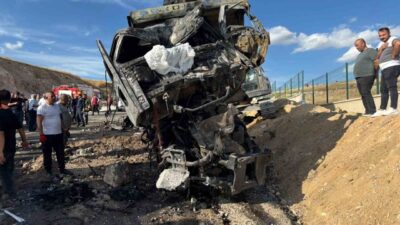 Ankara’nın Keçiören ilçesinde, Ankara Büyükşehir Belediyesi’ne ait bir kamyon, fren