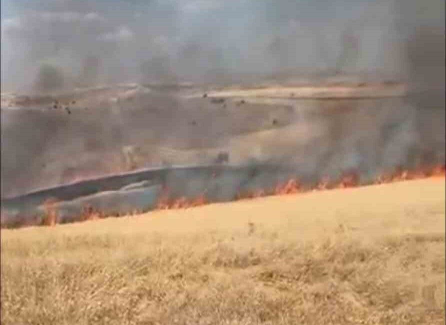 Altındağ ilçesinde meydana gelen yangın, itfaiye ekiplerinin müdahalesiyle kontrol altına