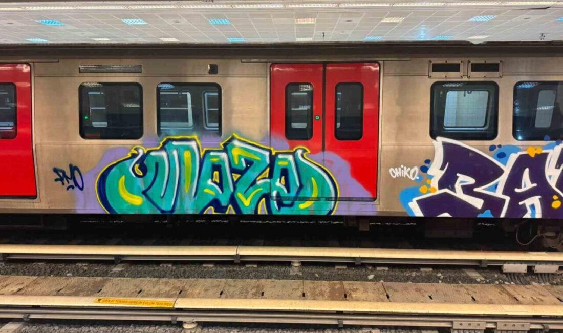 Ankara’nın Sincan ilçesinde bulunan bir metro durağına gece saatlerinde izinsiz