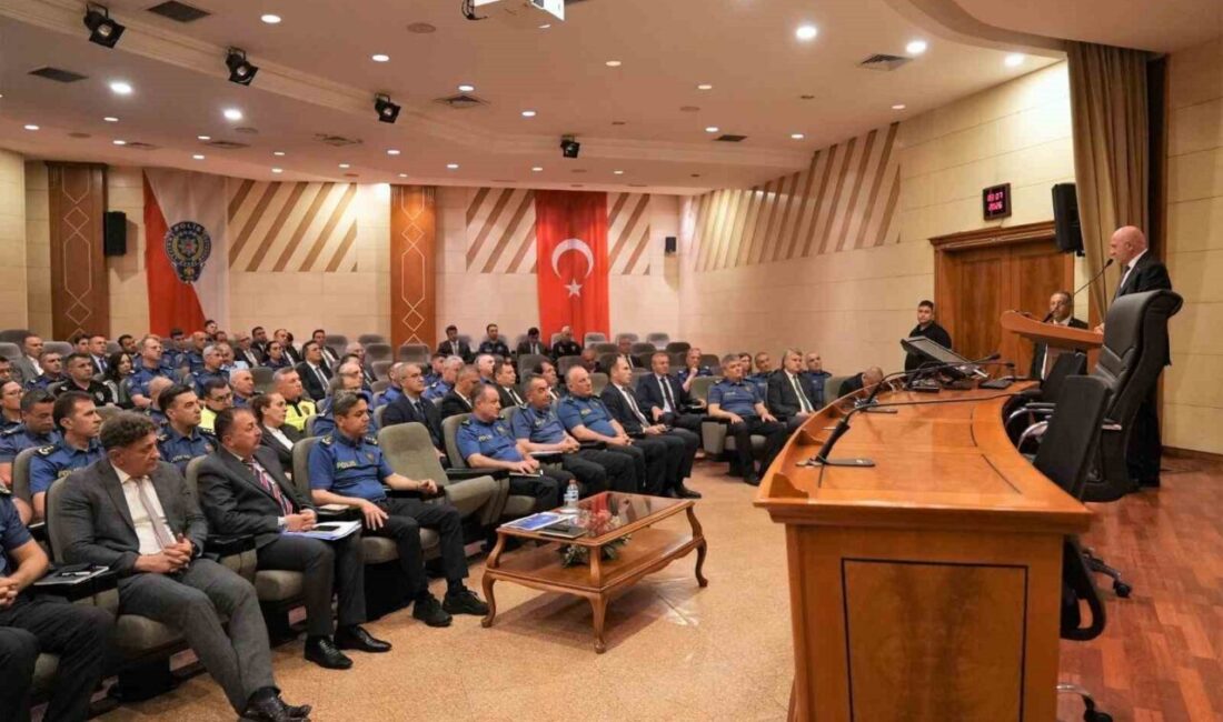 Ankara’da gerçekleştirilen toplantıda, Ankara İl Emniyet Müdürü Maksut Yüksek, 36.