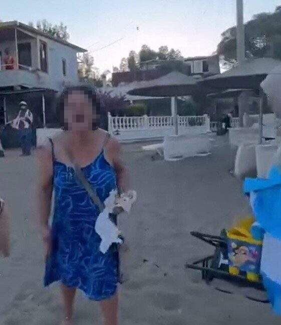 İzmir’in Seferihisar ilçesinde plajda bir anne ve kızına sözlü tacizde