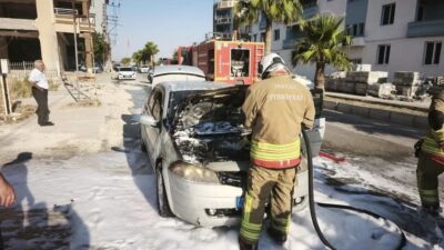 Hatay’ın Antakya ilçesine bağlı Serinyol Mahallesi’nde seyir halindeyken motor kısmı