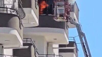 Adana’da, Gürselpaşa Mahallesi’nde bulunan 12 katlı bir sitede meydana gelen