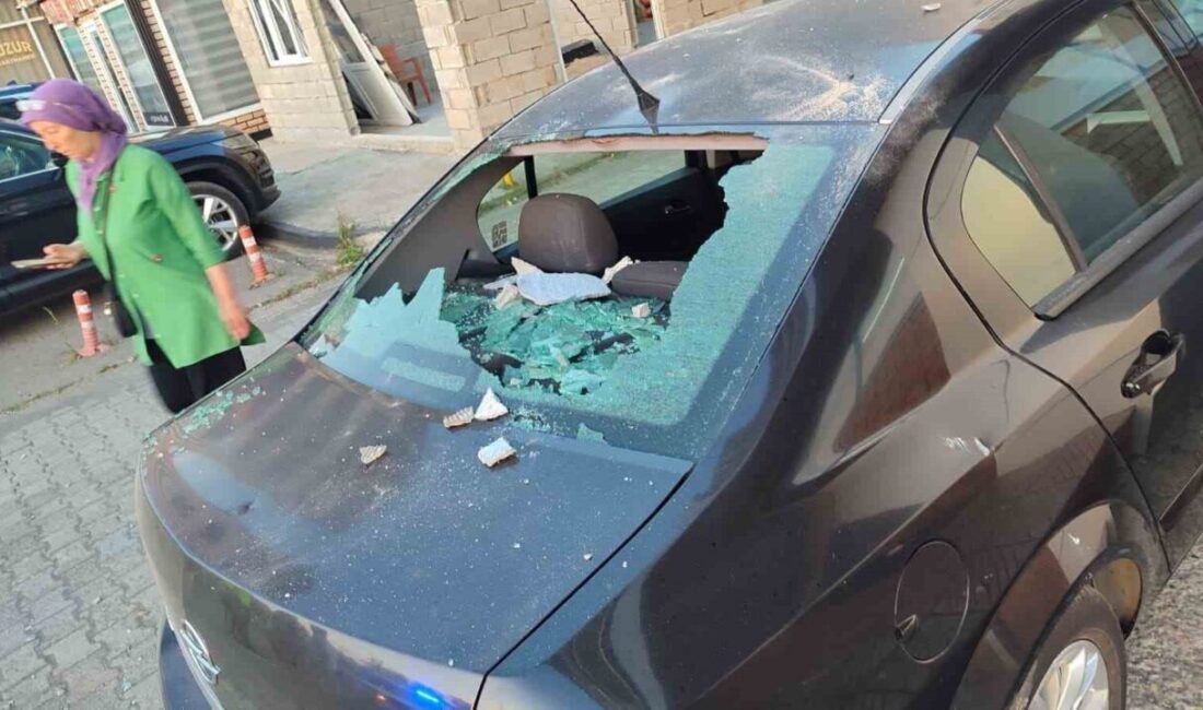 Giresun’un Eynesil ilçesinde, bir apartman dairesinin beşinci katındaki bir balkondan