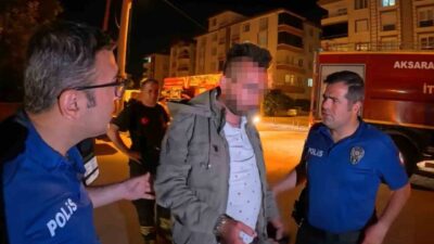 Aksaray’da, evinin önüne kargo şirketine ait kamyonetin park edilmemesi için