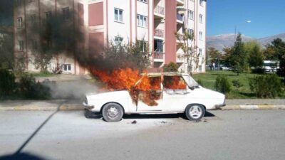 Uzmanlar, havaların ısınmasıyla birlikte araç içinde unutulan yanıcı özelliği olan