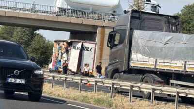 Eskişehir’de meydana gelen trafik olayında, bir kamyonetin arıza nedeniyle durması