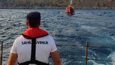 Bir ticari yatın içinde 4 kişinin bulunduğu ve Ortaca ilçesi