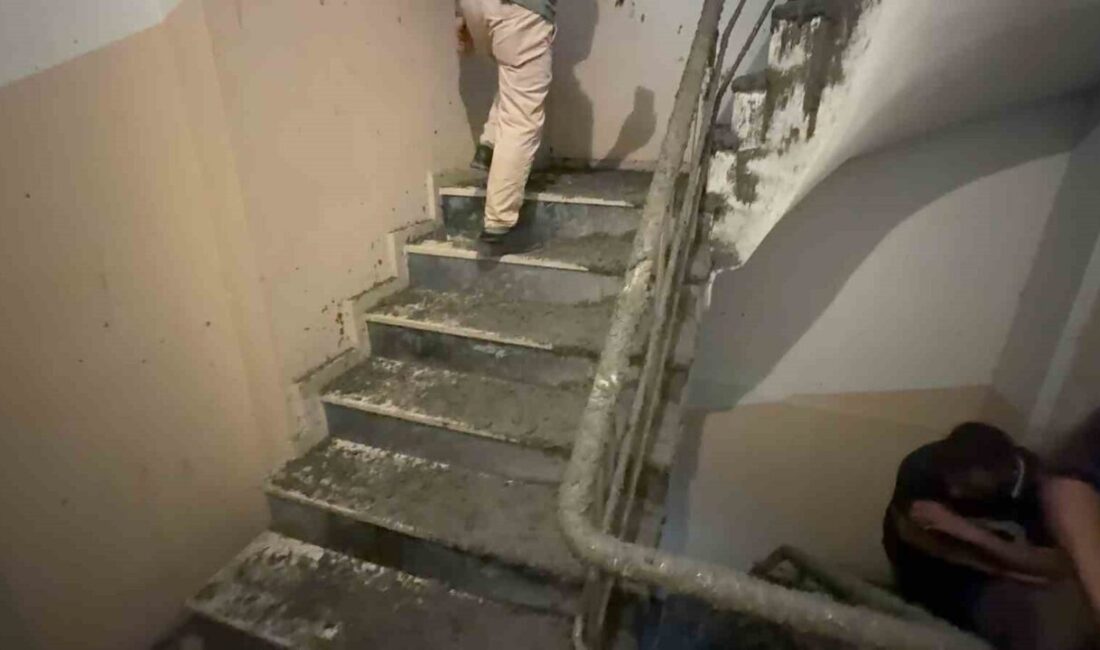 İstanbul’un Arnavutköy ilçesinde bir inşaat alanında beton dökümü sırasında komşu