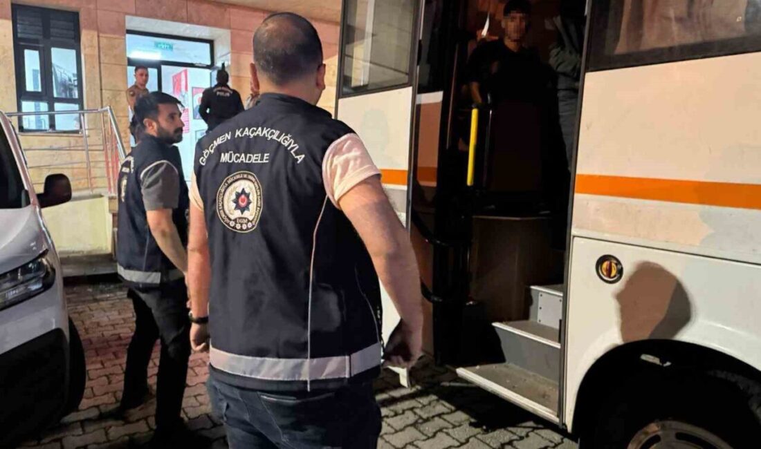 Artvin’de polis ekipleri tarafından gerçekleştirilen kaçak göçmenlere yönelik operasyonda, Afganistan