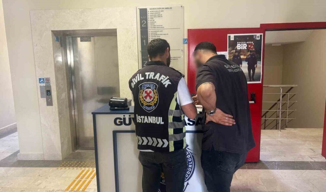 Ataşehir’de trafiği tehlikeye düşürmek amacıyla makas atarak kaydedilen anların paylaşılmasının