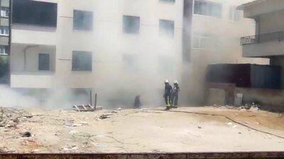 Avcılar ilçesindeki 5 katlı harabede çıkan yangın, çevre halkında korku