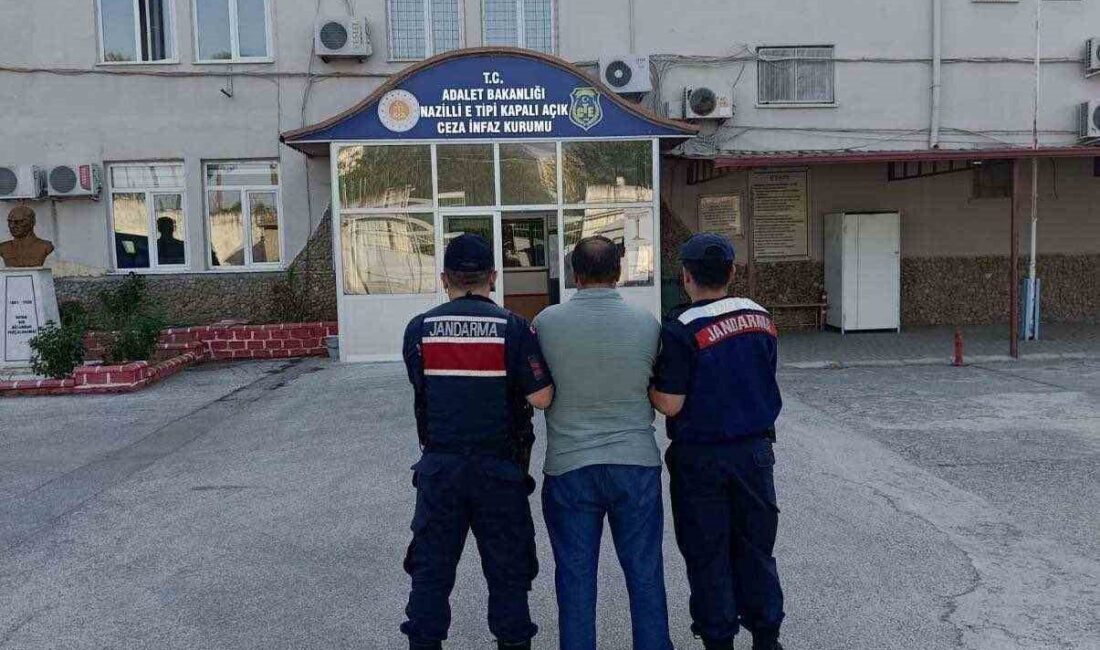 Aydın’ın Efeler ve Nazilli ilçelerinde yapılan operasyonlarda, mahkumiyet kararı kesinleşmiş