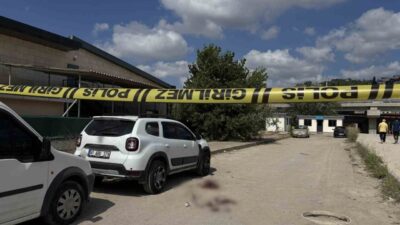 Kocaeli İzmit ilçesinde, çocuklarının ayrılık süreci nedeniyle bir araya gelen