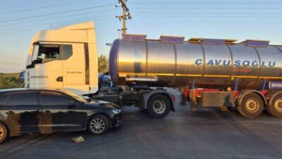 Ayvalık ilçesine bağlı Balıkesir’de meydana gelen trafik kazasında, İzmir-Çanakkale kara