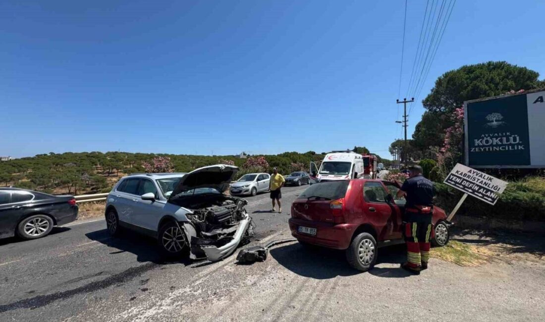Ayvalık ilçesinde meydana gelen trafik kazasında 2 kişi yaralandı. Olay,