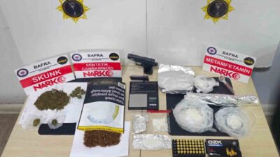Bafra ilçesinde düzenlenen operasyonda 108 gram metamfetamin, 19,71 gram esrar,