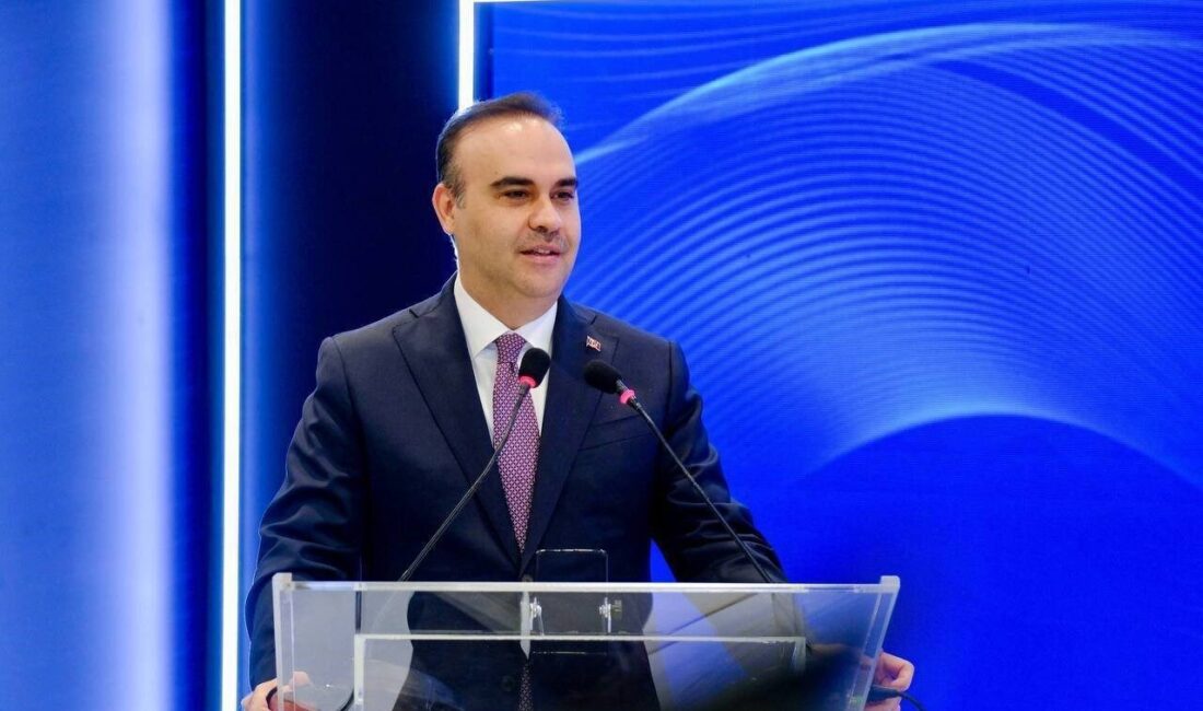Sanayi ve Teknoloji Bakanı Mehmet Fatih Kacır, NATO Zirvesi’nin devam