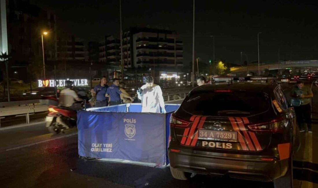 Bakırköy’de gece saatlerinde meydana gelen bir kaza sonucunda, E-5 Karayolu’nda