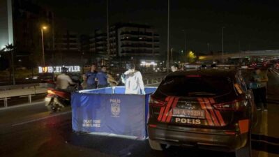 Bakırköy’de gece saatlerinde meydana gelen bir kaza sonucunda, E-5 Karayolu’nda