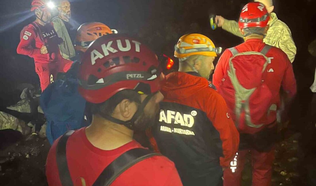 Rize’nin Fındıklı ilçesinde balık avlamak için dere yatağına giren ve
