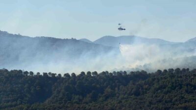 Balıkesir’in Gömeç ilçesinde üç gün önce başlayan orman yangını halen