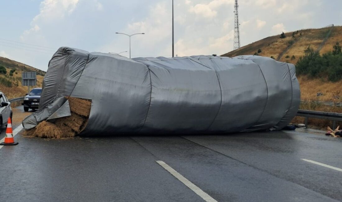 Balıkesir’in Susurluk ilçesinde meydana gelen bir kaza, Susurluk-Balıkesir otoyolunda saman