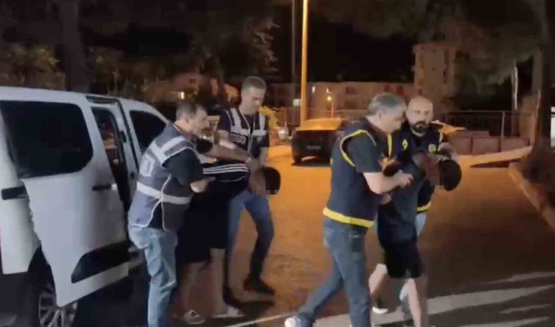 Ayvalık ilçesinde meydana gelen trafikte bıçaklı kavgada bir kişi yaralandı