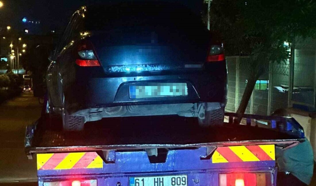 Başakşehir ilçesinde trafik güvenliğini tehlikeye atan sürücülere yönelik yapılan denetimlerde,