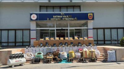 Batman’da Jandarma ekipleri tarafından düzenlenen operasyonda, yüz binlerce makaron, yüzlerce