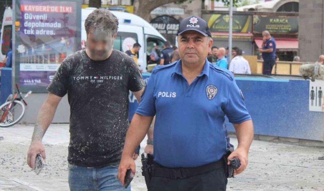Kayseri’deki Yer Altı Çarşısı yakınlarında meydana gelen olayda, beton mikserinin