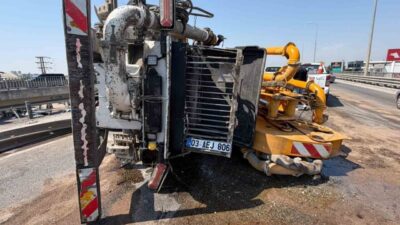 Antalya’nın Aksu ilçesinde meydana gelen olayda, bir beton pompası kamyonu