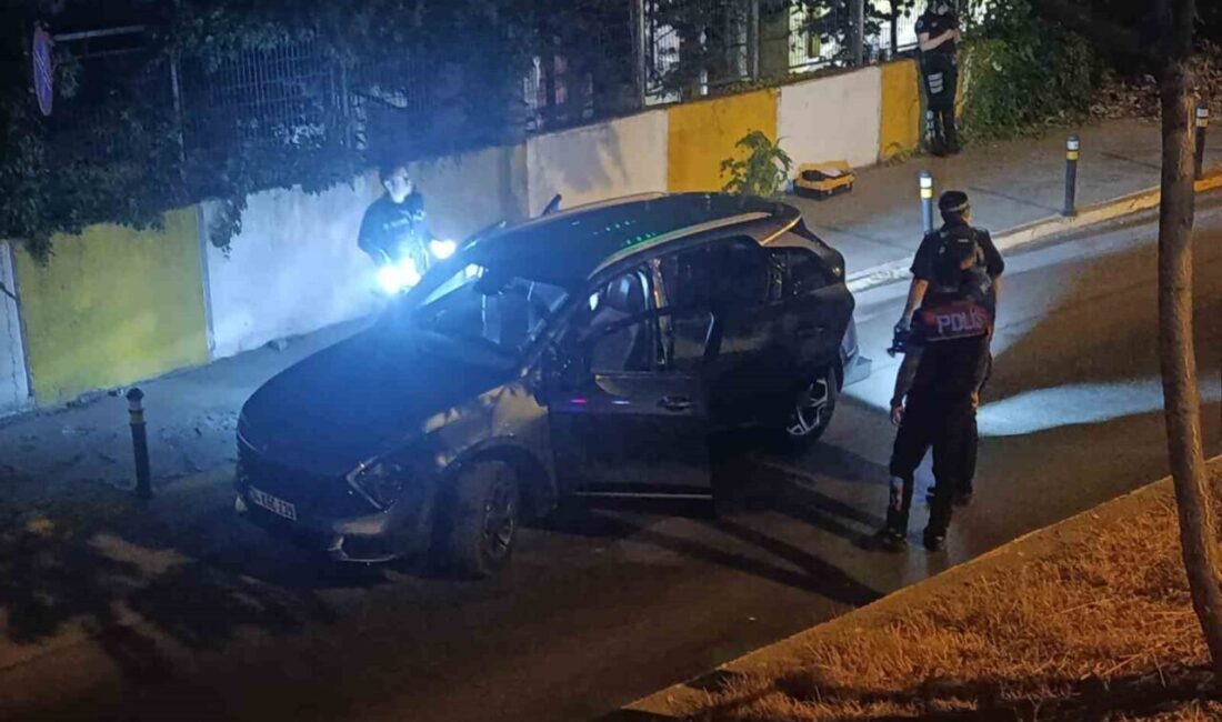 İstanbul Beylikdüzü’nde polis, kendilerine yapılan ‘dur’ ihtarına uymayan ve araçla