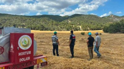 Bilecik’te Düzmeşe köyünde, hasat sezonunda tarla yangınlarını önlemek amacıyla biçerdöver
