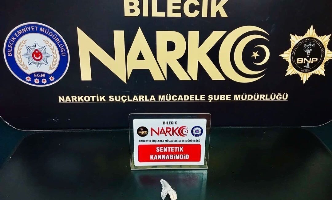 Bilecik’te gerçekleştirilen bir operasyonda bir kişi uyuşturucu bulundurmak suçundan gözaltına