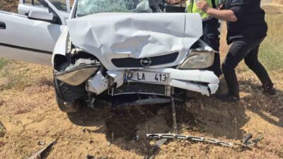 Bingöl ilinde Sarısaman köyü yakınlarında meydana gelen trafik kazasında biri