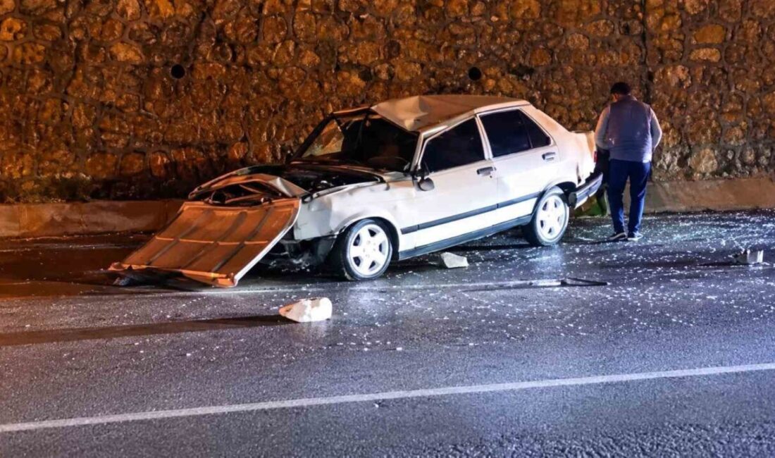 Bitlis ilinde meydana gelen bir trafik kazasında 2 kişi yaralandı.