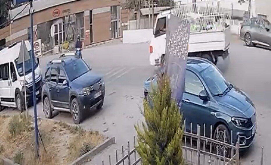 Bolu-Mengen karayolunda motosiklet ile kamyonetin çarpışması sonucu meydana gelen feci