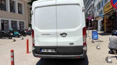 Bolu’da bir panelvanın geri manevra yaparken çarptığı 74 yaşındaki kadın